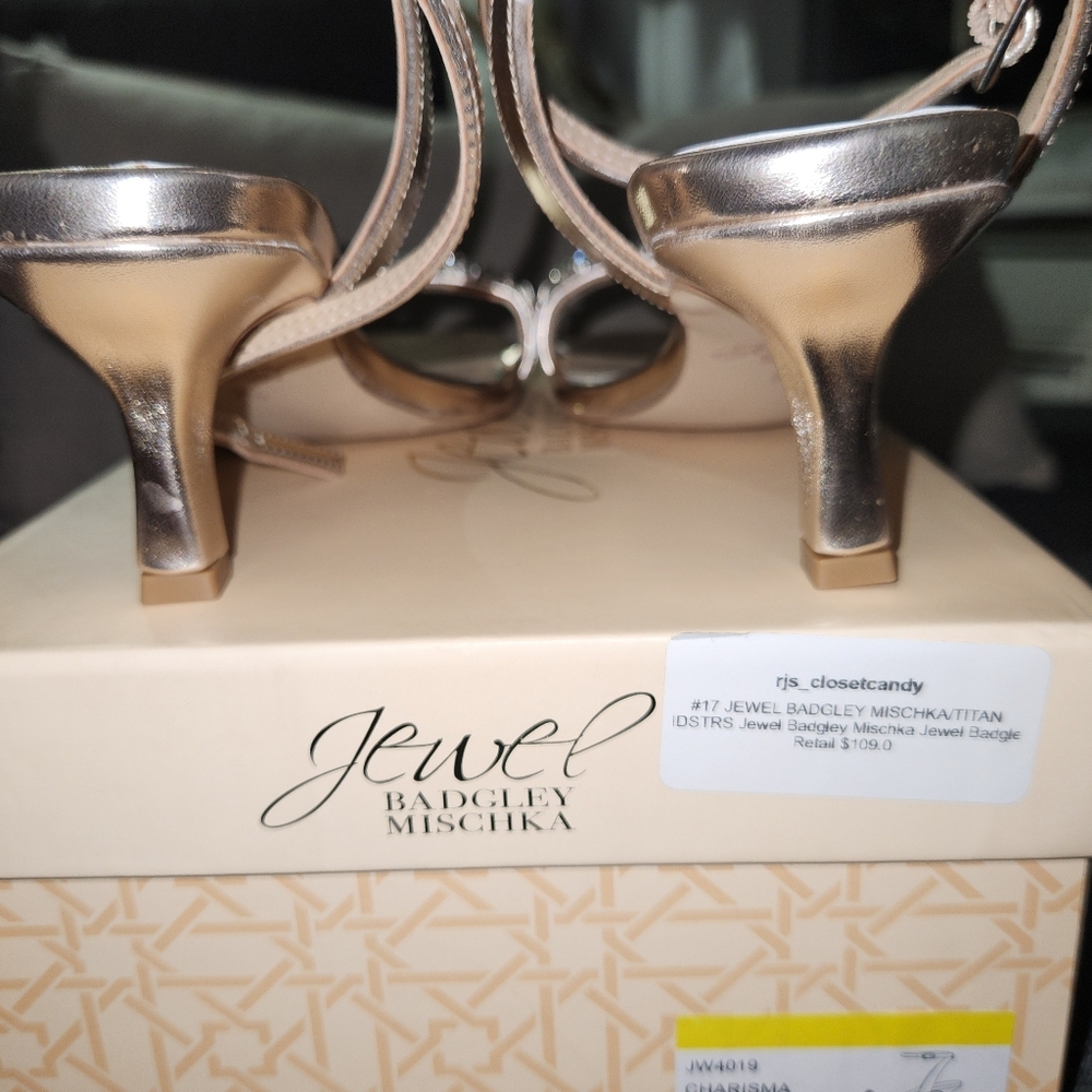 NIB Jewel Badgley Mischka Titan Embellished Kitten Heels - Size 7.5 - Picture 6 of 6